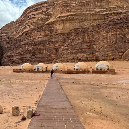 Hotel Sunrise Luxury Camp à Wadi Rum Extérieur photo