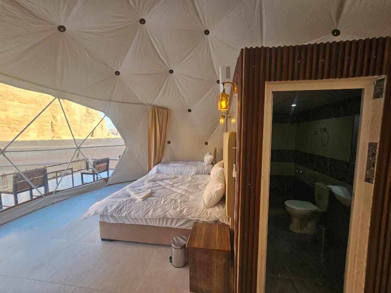 Hotel Sunrise Luxury Camp à Wadi Rum Extérieur photo