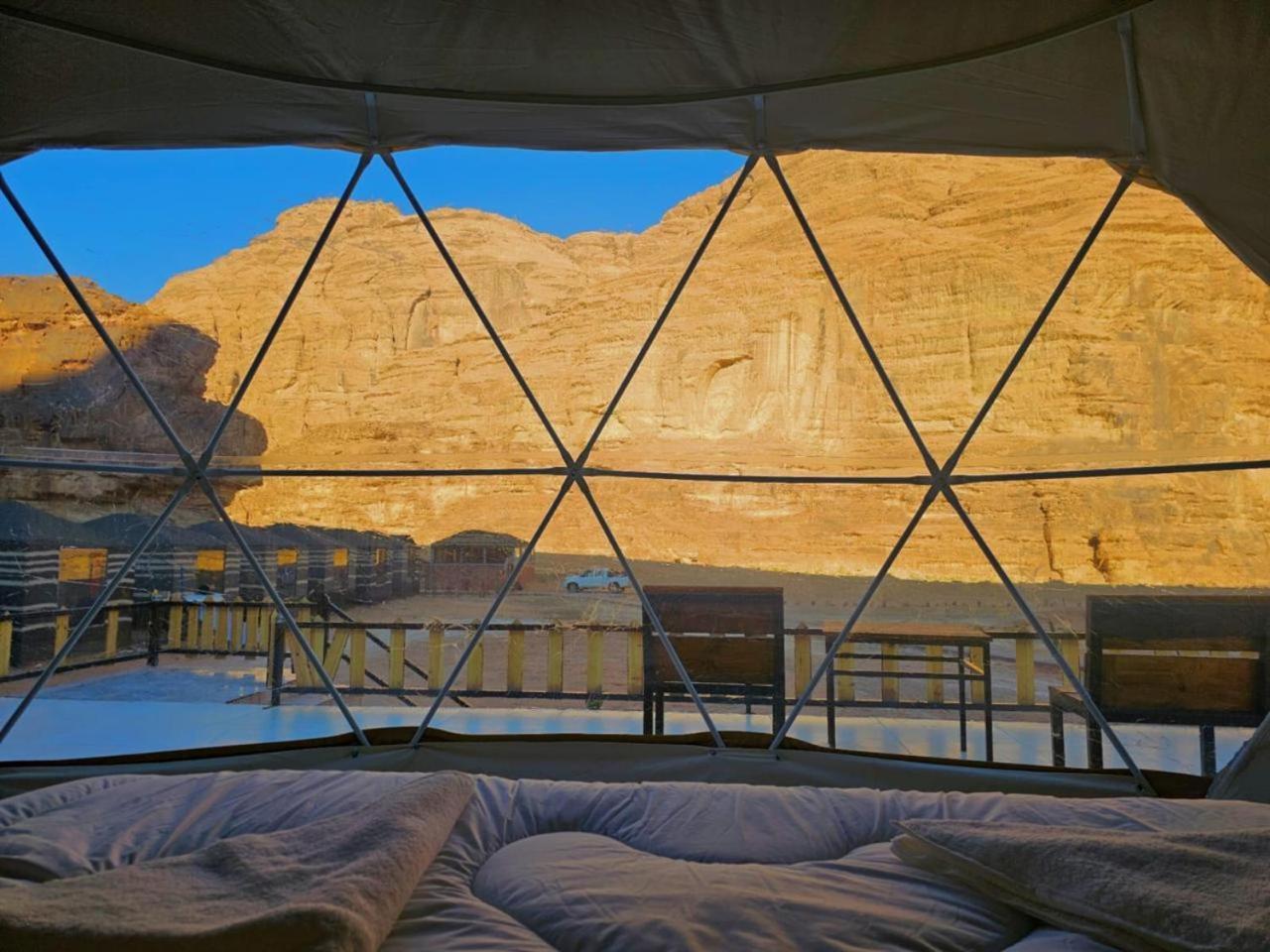 Hotel Sunrise Luxury Camp à Wadi Rum Extérieur photo
